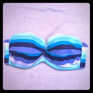 Victoria’s Secret 36D Strapless bikini top striped